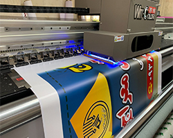 استیکر شیری